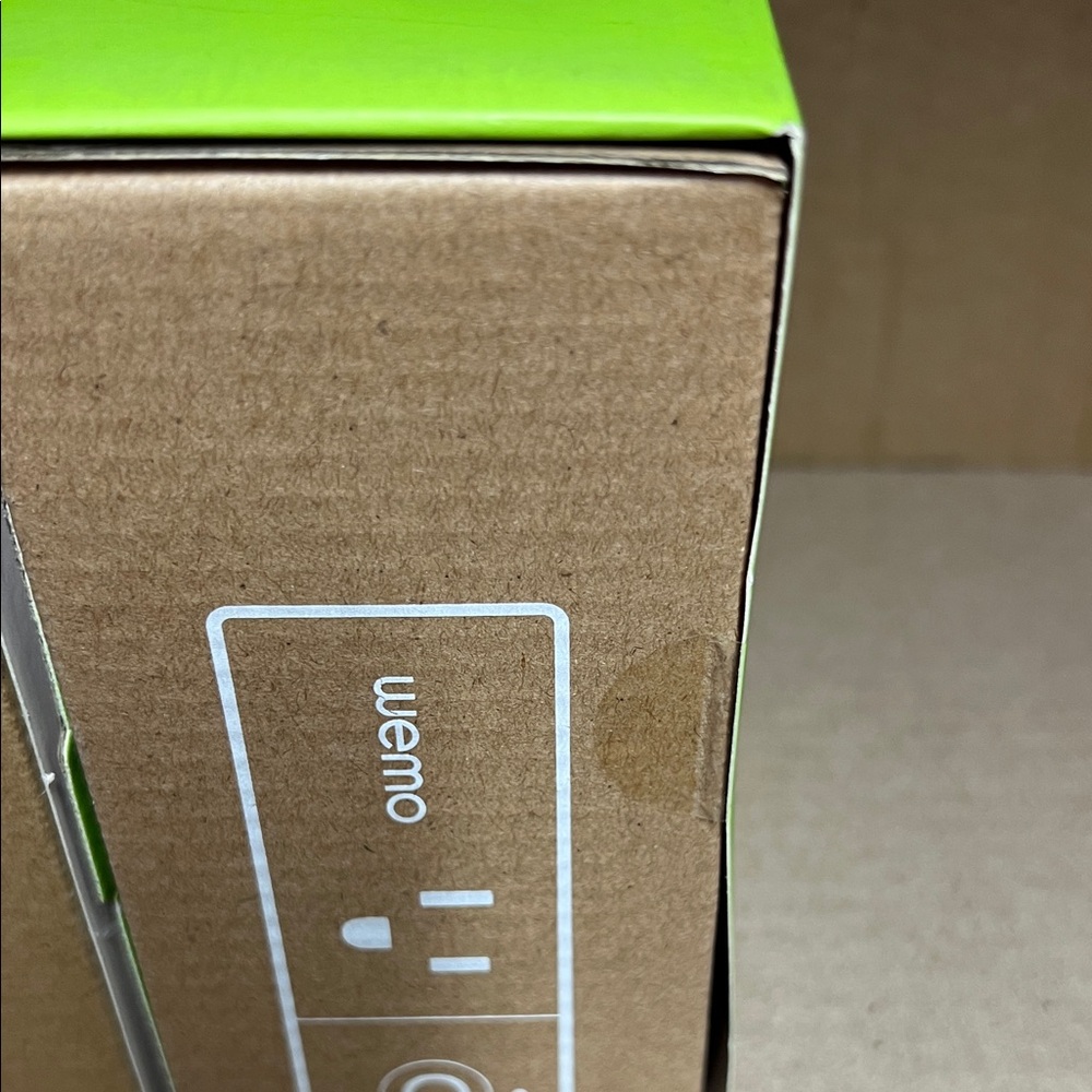 Wemo Mini Wi-Fi Smart Plug Set - Picture 2 of 4